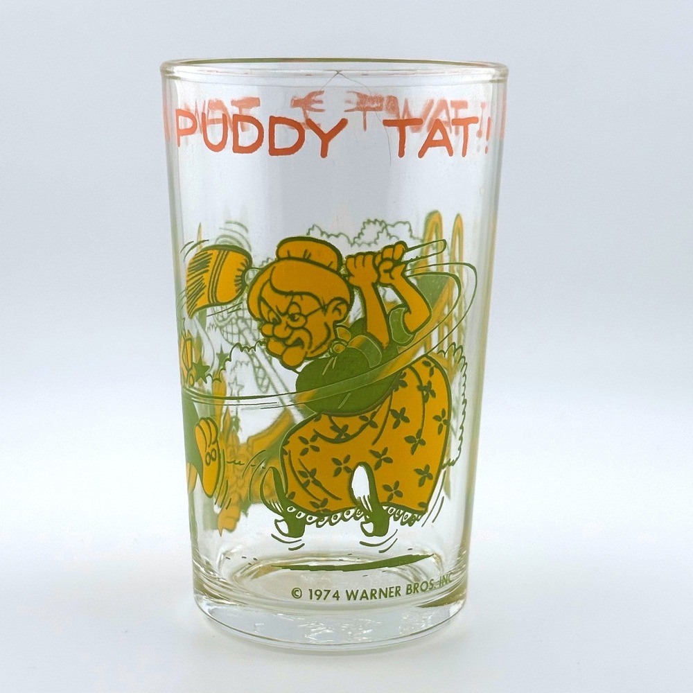 Vintage 1974 Warner‎ Bros Looney Tunes Pepsi Collector Glass Granny Sylvester